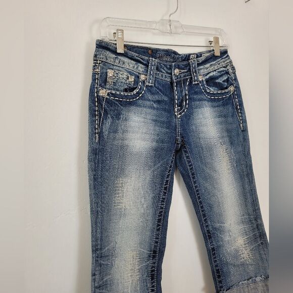 Miss Me Easy Capri Jeans Cropped Bedazzled Y2K 90s Casual Denim Medium Wash 25 - Picture 2 of 10